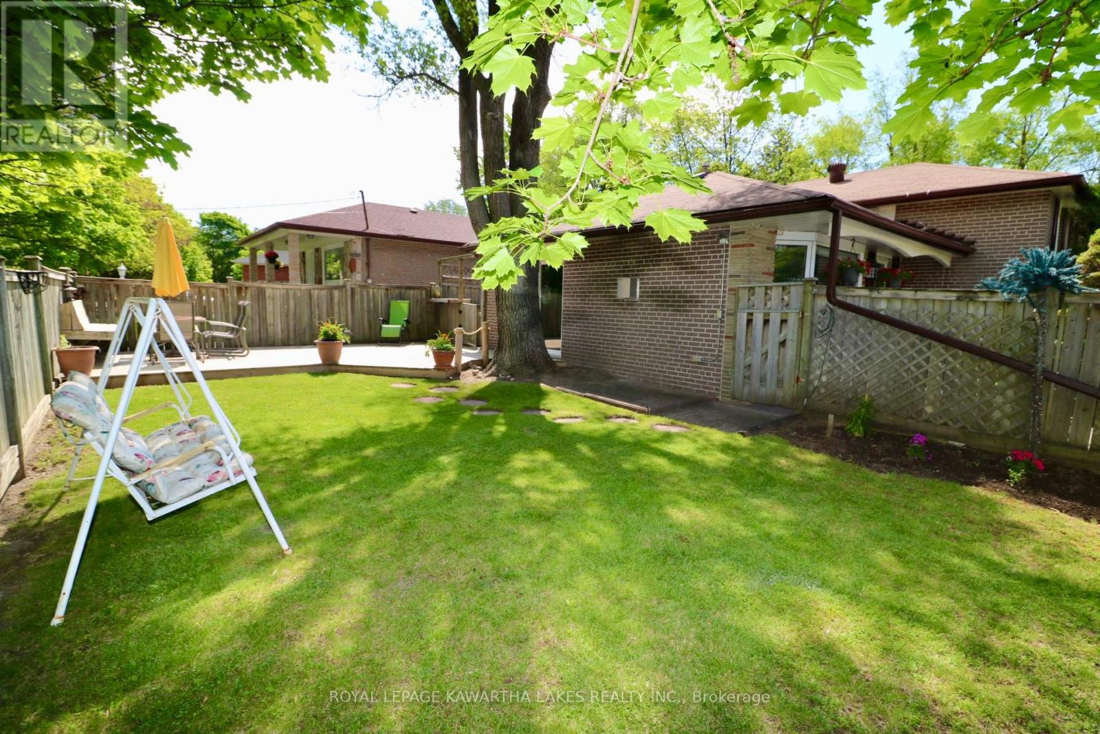 403 Alper Street, Richmond Hill, Ontario  L4C 2Z5 - Photo 5 - N9838882