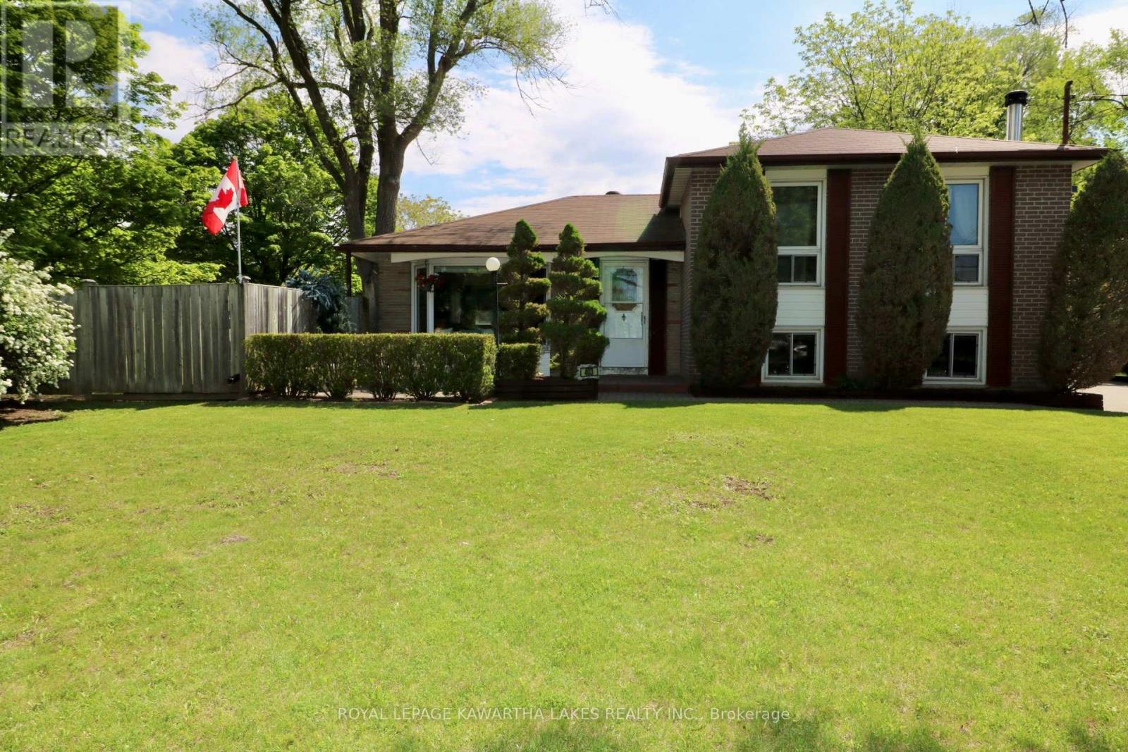 403 Alper Street, Richmond Hill, Ontario  L4C 2Z5 - Photo 25 - N11882352