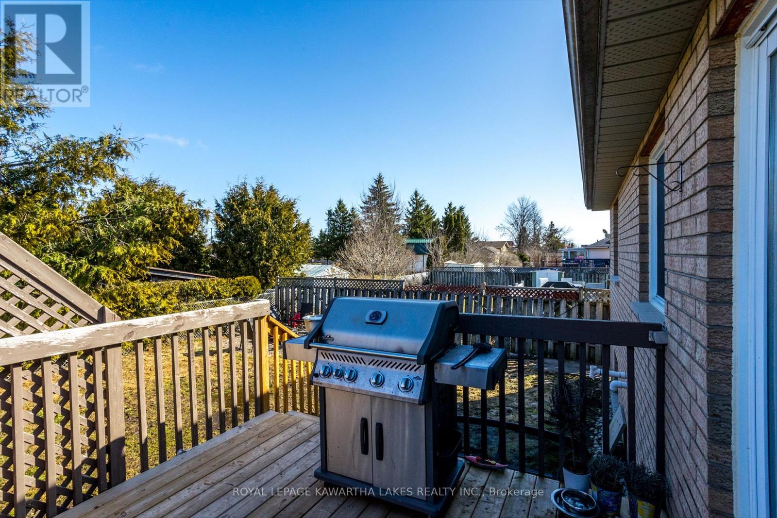 48 Mcgibbon Boulevard, Kawartha Lakes, Ontario  K9V 6G4 - Photo 35 - X12065516