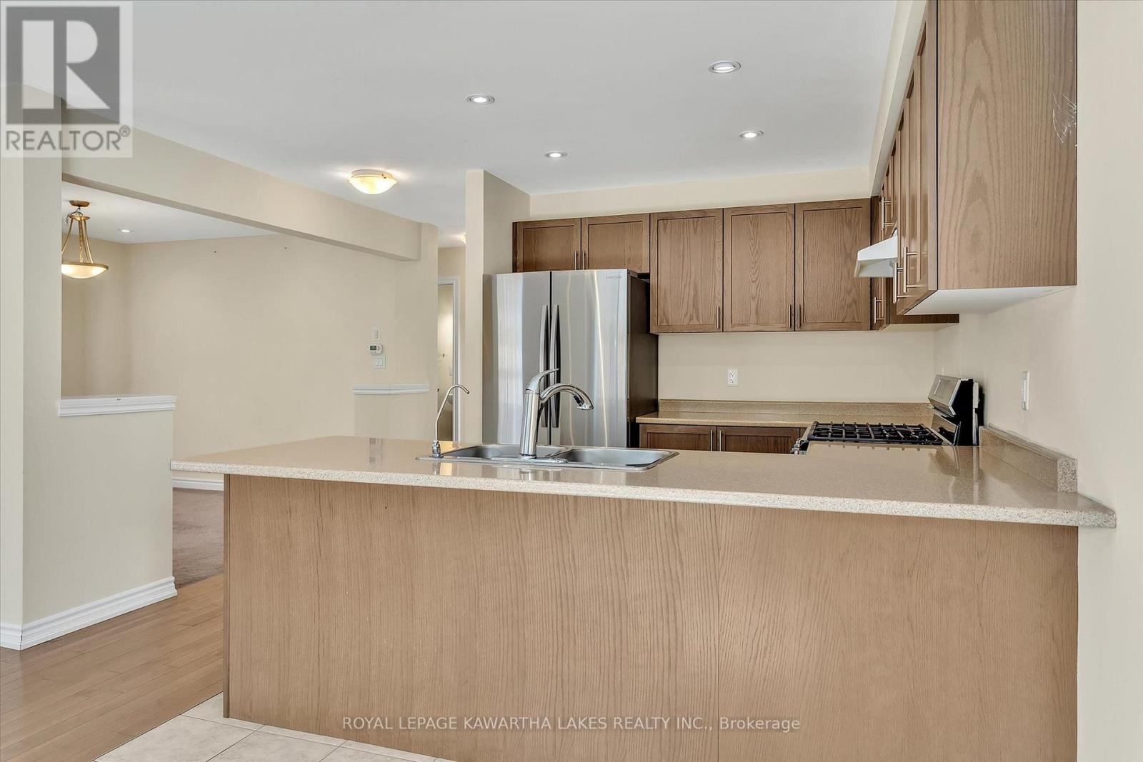 50 Claxton Crescent, Kawartha Lakes, Ontario  K9V 4R1 - Photo 12 - X12071243