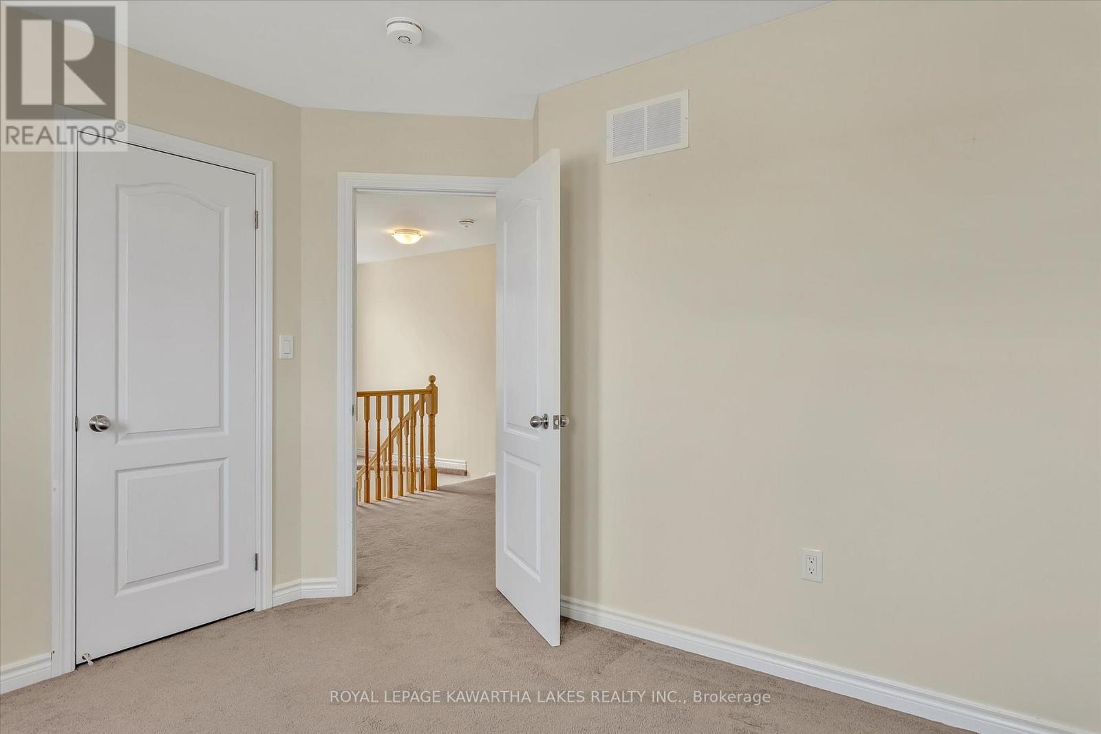 50 Claxton Crescent, Kawartha Lakes, Ontario  K9V 4R1 - Photo 38 - X12071243