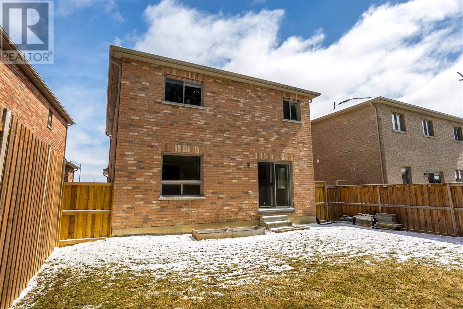 50 Claxton Crescent, Kawartha Lakes, Ontario  K9V 4R1 - Photo 44 - X12071243