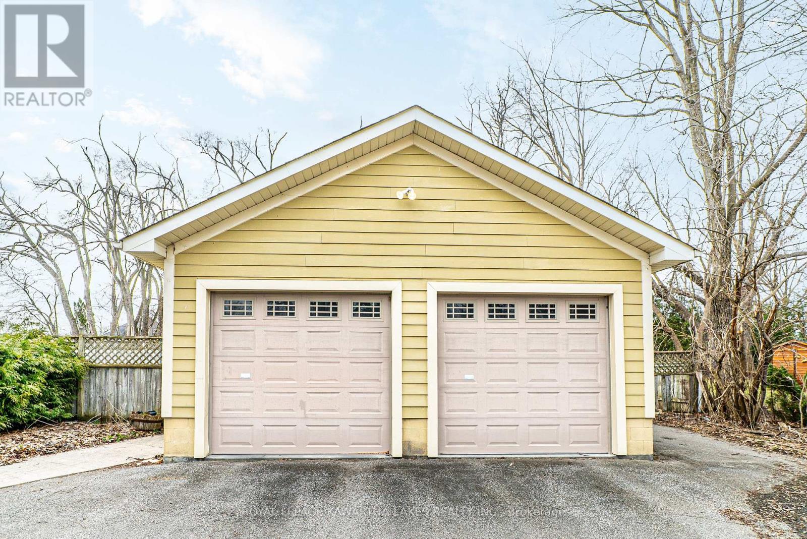 59 Regent Street, Kawartha Lakes, Ontario  K9V 3V3 - Photo 36 - X12083607