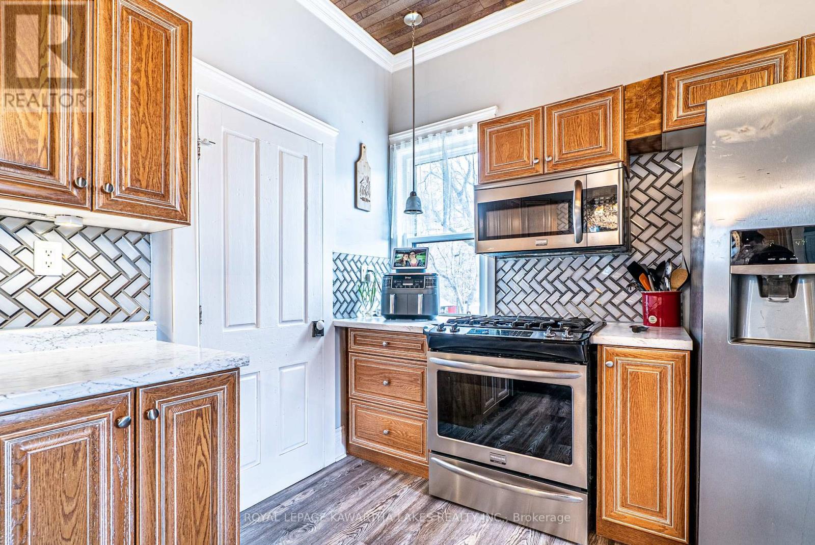 42 Caroline Street, Kawartha Lakes, Ontario  K9V 1T1 - Photo 20 - X12083749
