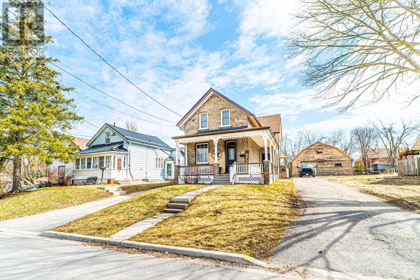 42 Caroline Street, Kawartha Lakes, Ontario  K9V 1T1 - Photo 3 - X12083749