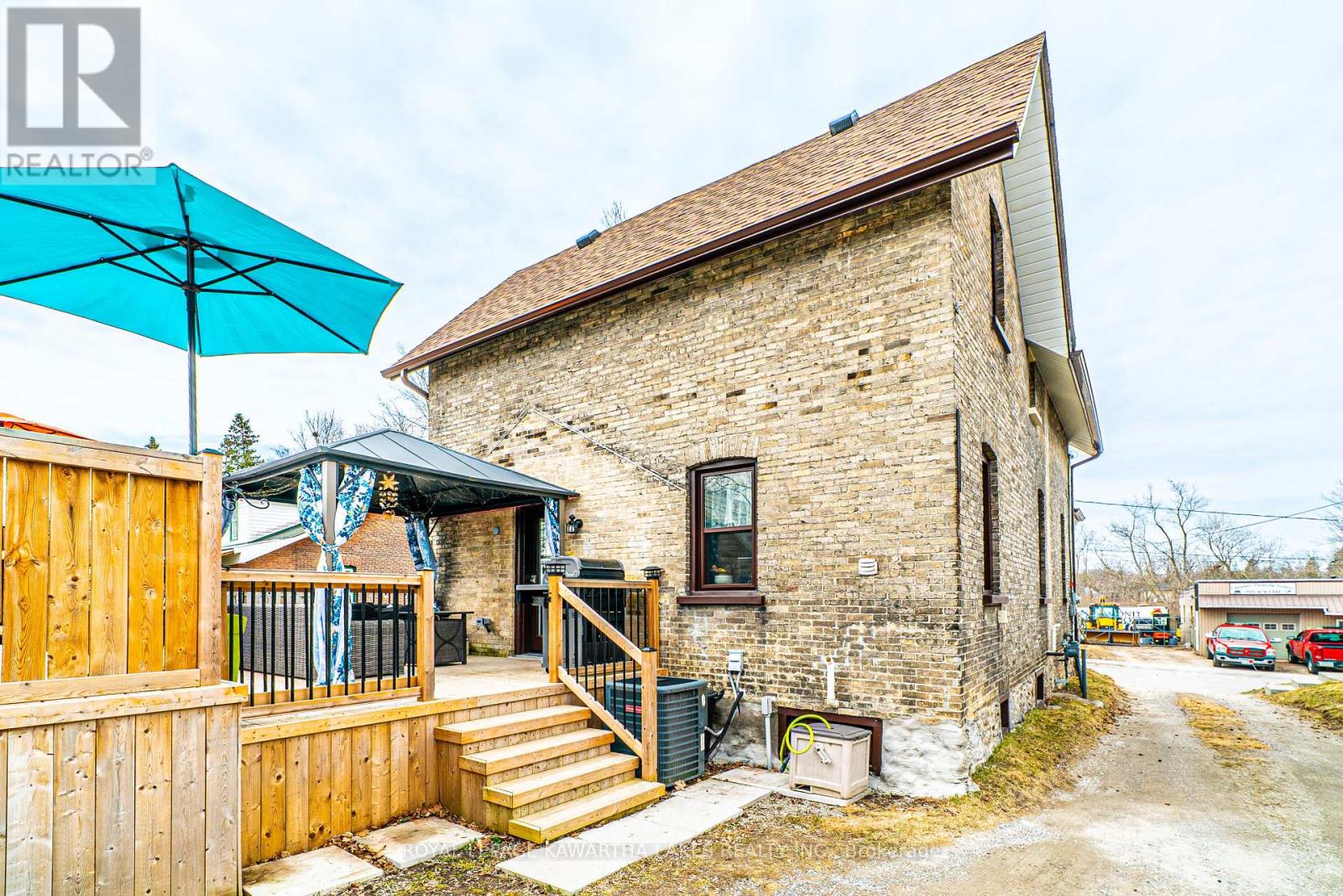 42 Caroline Street, Kawartha Lakes, Ontario  K9V 1T1 - Photo 36 - X12083749
