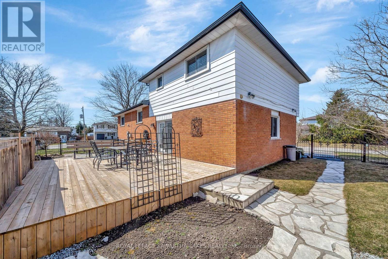 1 Elaine Drive, Kawartha Lakes, Ontario  K9V 4W5 - Photo 45 - X12093973