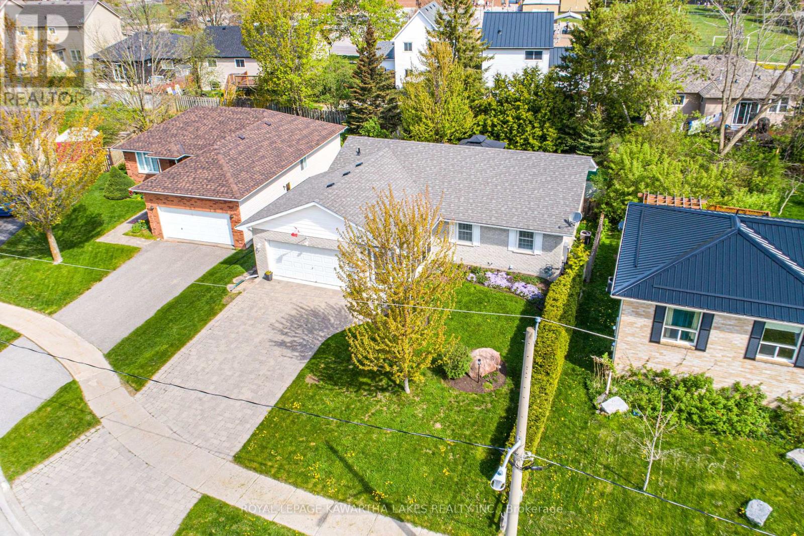 83 Lori Boulevard, Kawartha Lakes, Ontario  K9V 6V7 - Photo 4 - X12147974