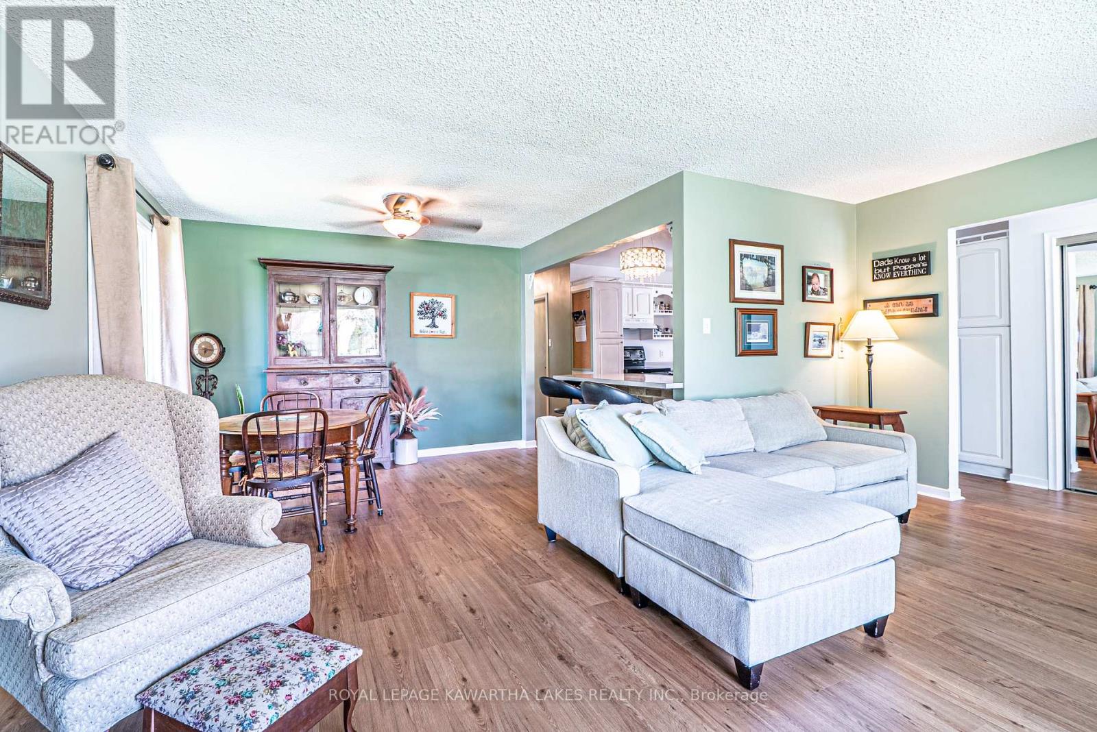 115 Meadowlands Drive, Brock, Ontario  L0E 1E0 - Photo 10 - N12157943