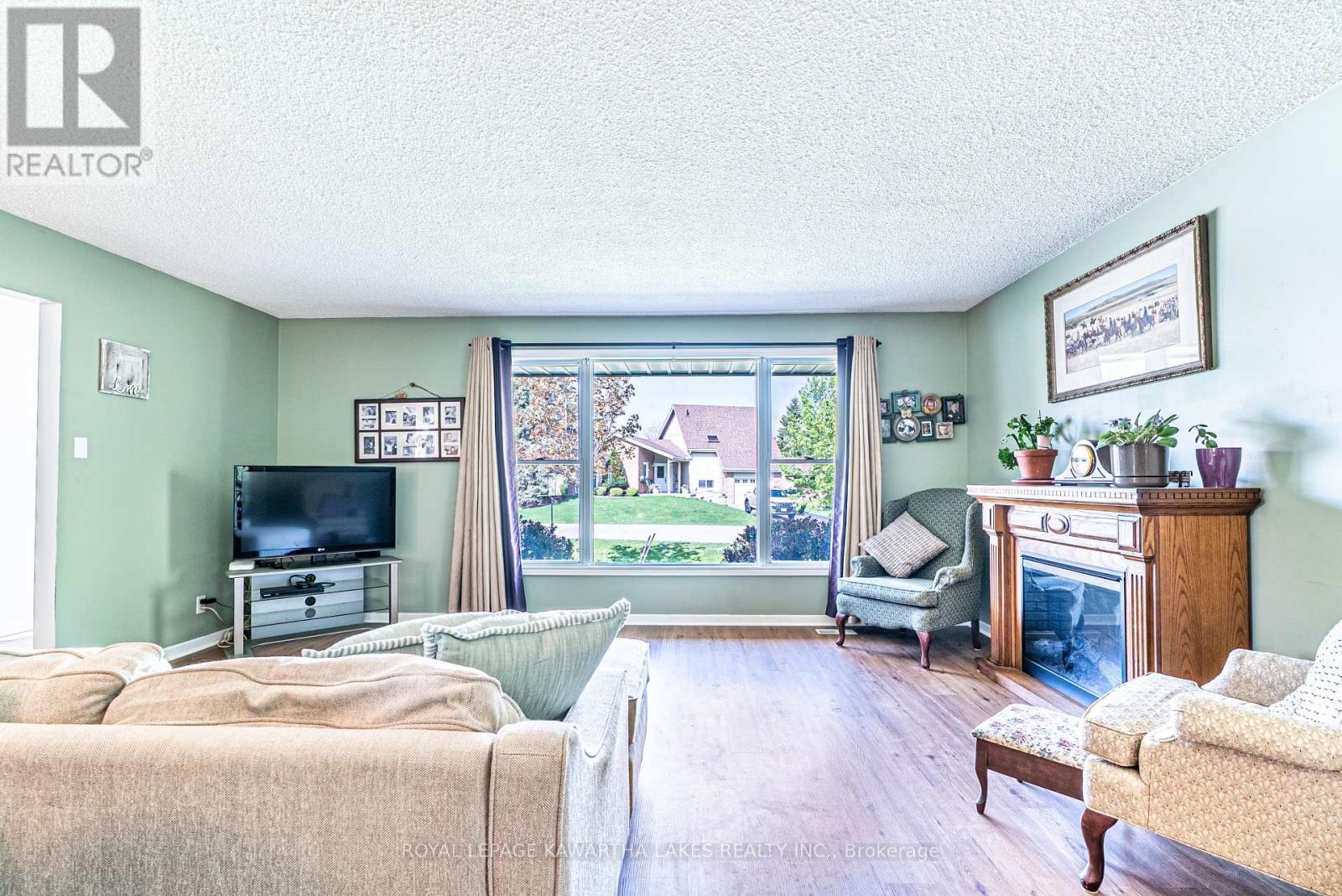 115 Meadowlands Drive, Brock, Ontario  L0E 1E0 - Photo 12 - N12157943