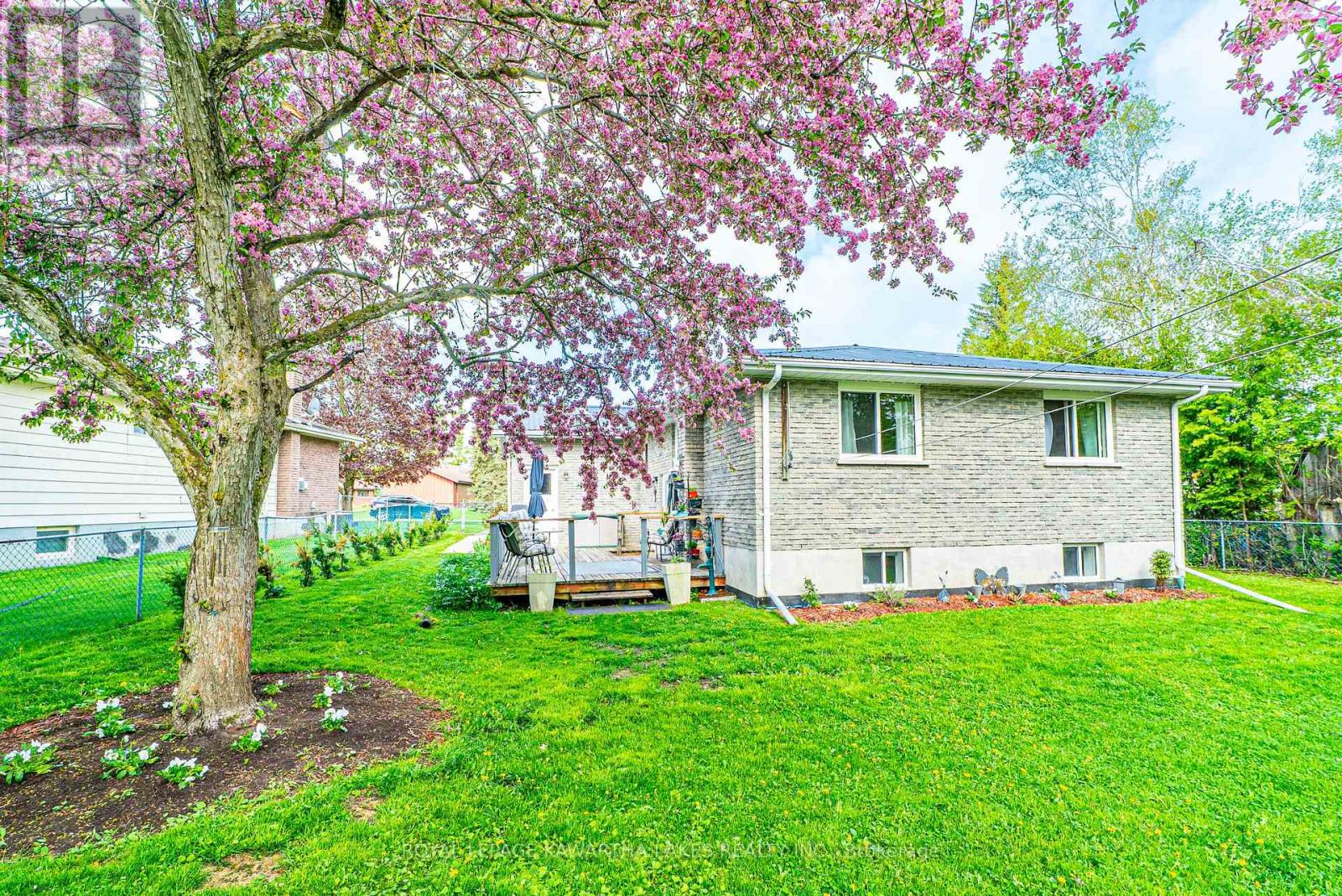 115 Meadowlands Drive, Brock, Ontario  L0E 1E0 - Photo 5 - N12157943