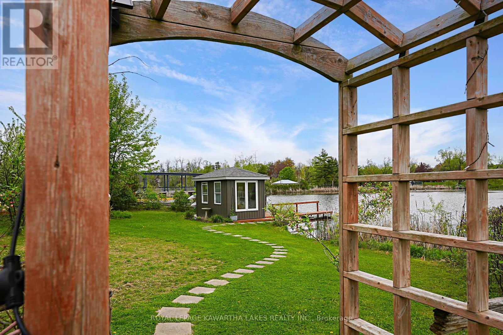 28 Rutland Street E, Kawartha Lakes, Ontario  K0L 2W0 - Photo 44 - X12158669
