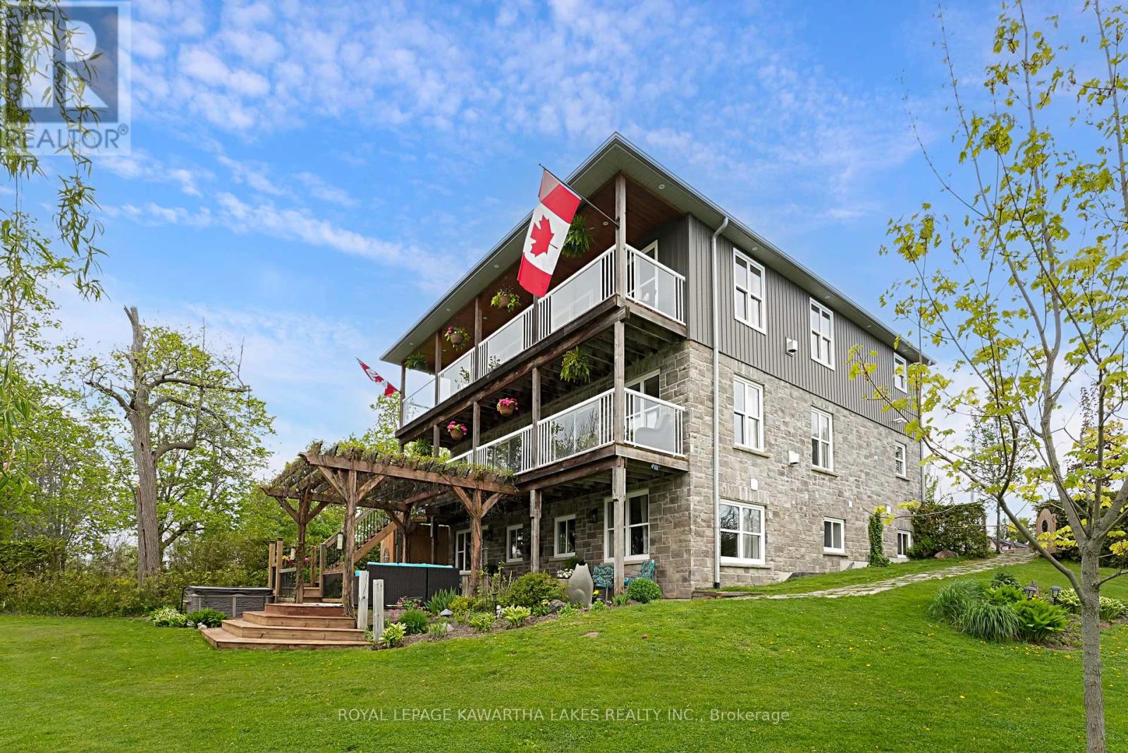 28 Rutland Street E, Kawartha Lakes, Ontario  K0L 2W0 - Photo 50 - X12158669