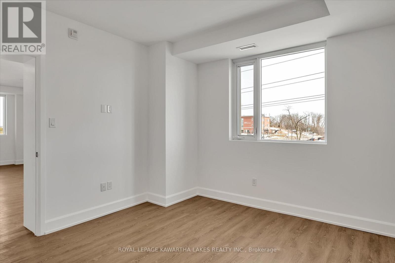 404 - 195 Hunter Street E, Peterborough East, Ontario  K9H 1G9 - Photo 17 - X12159782