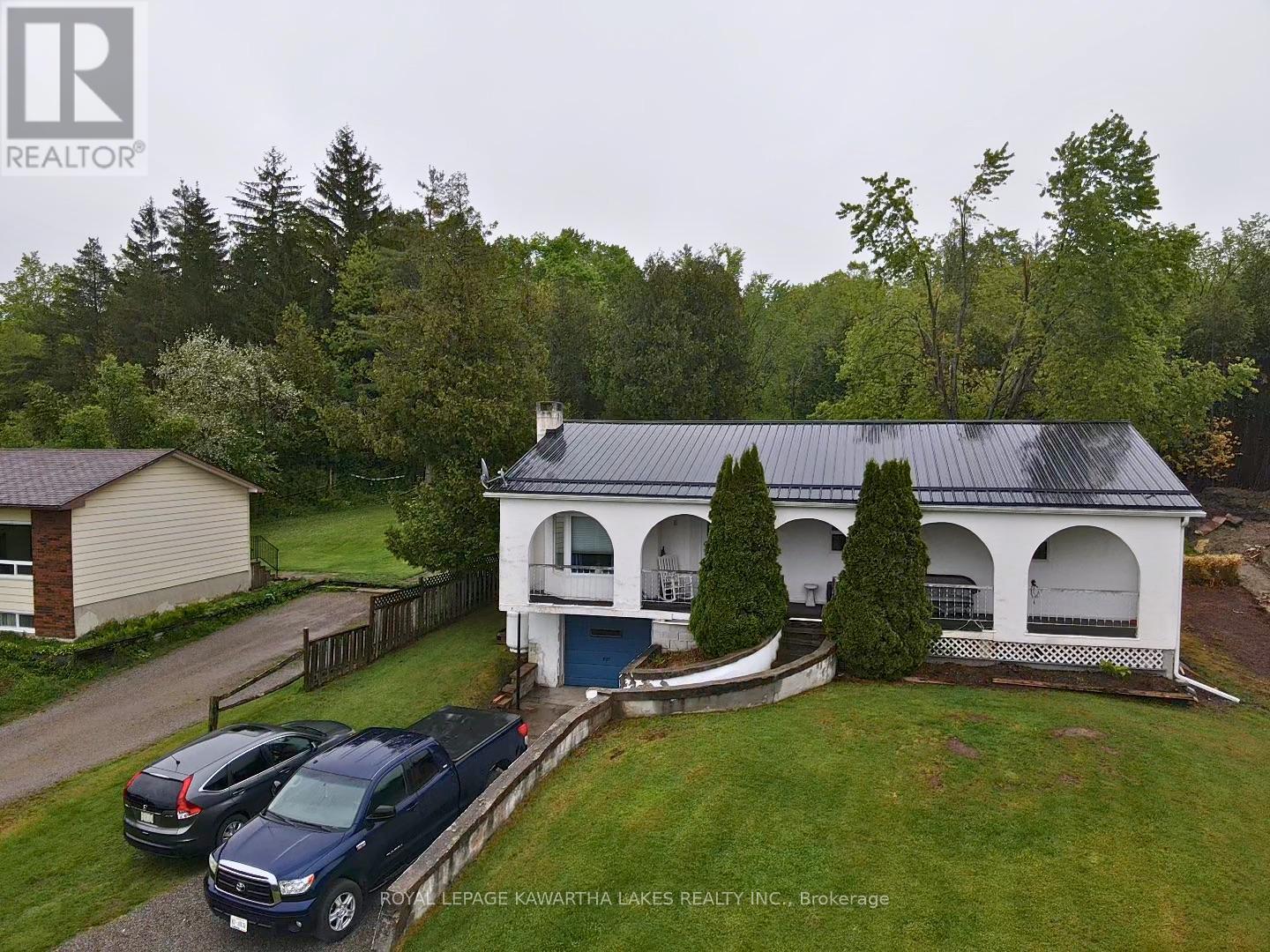 835 Cedar Glen Road, Kawartha Lakes, Ontario  K0M 1L0 - Photo 2 - X12170111