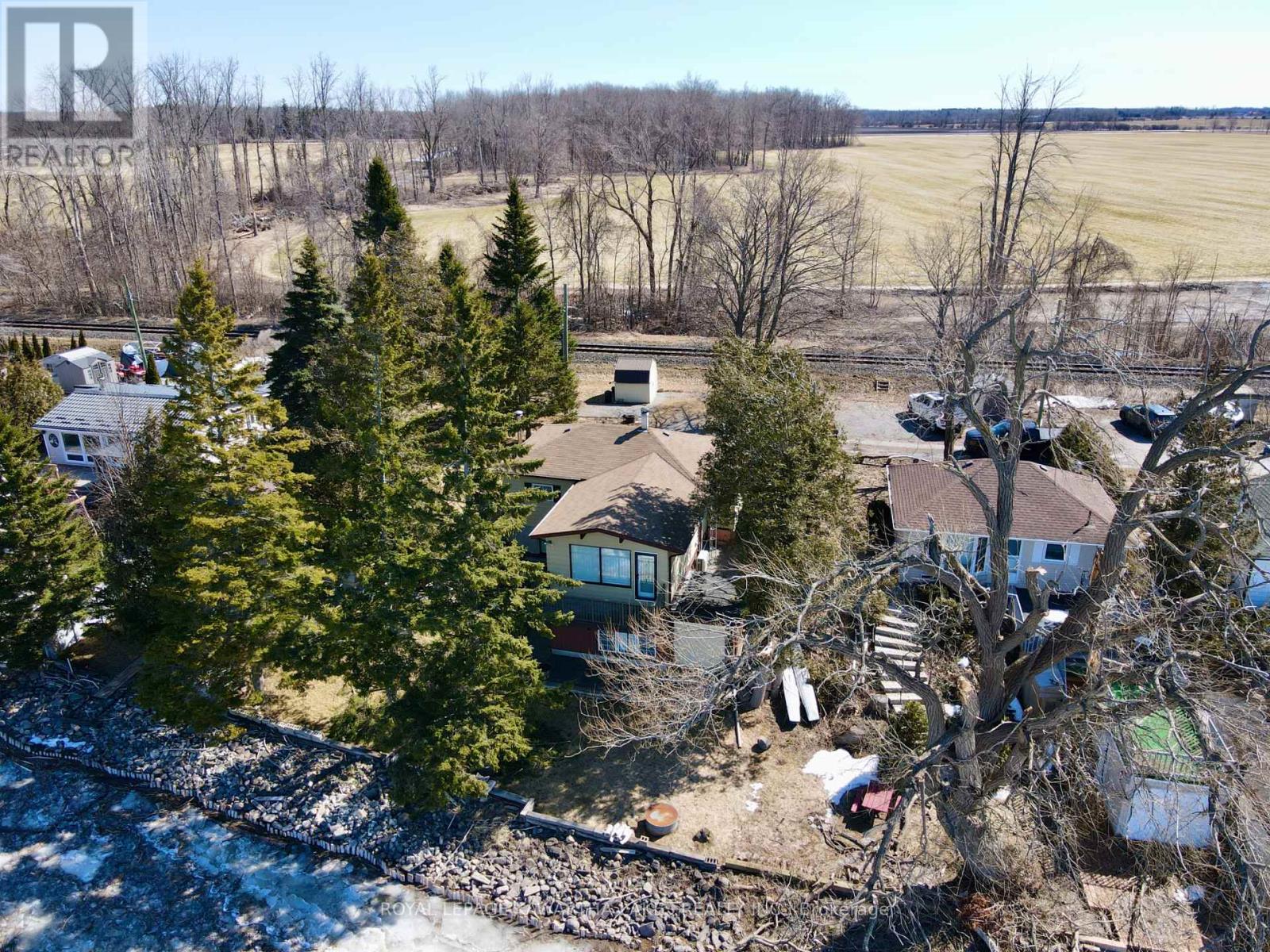 92 Alsops Beach Road, Brock, Ontario  L0K 1A0 - Photo 1 - N12185516