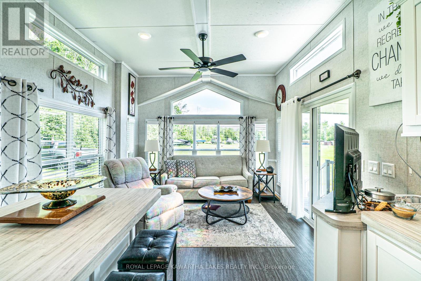 46 Alpine Street, Kawartha Lakes, Ontario  K9V 4R1 - Photo 6 - X12223796