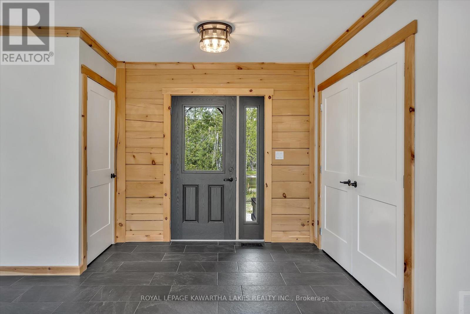 563 Heights Road, Kawartha Lakes, Ontario  K0L 2X0 - Photo 5 - X12228457