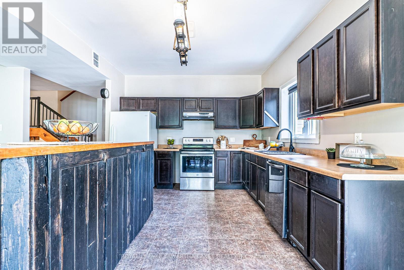 1752 Highway 35 S, Kawartha Lakes, Ontario  L0B 1K0 - Photo 11 - X12236523