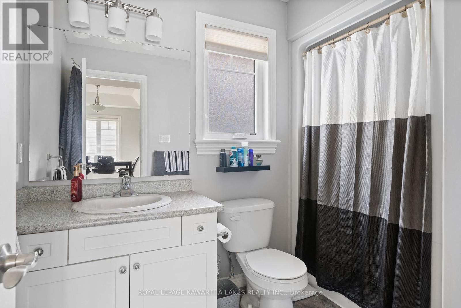 20 Lisbeth Crescent, Kawartha Lakes, Ontario  K9V 0C9 - Photo 18 - X12238923