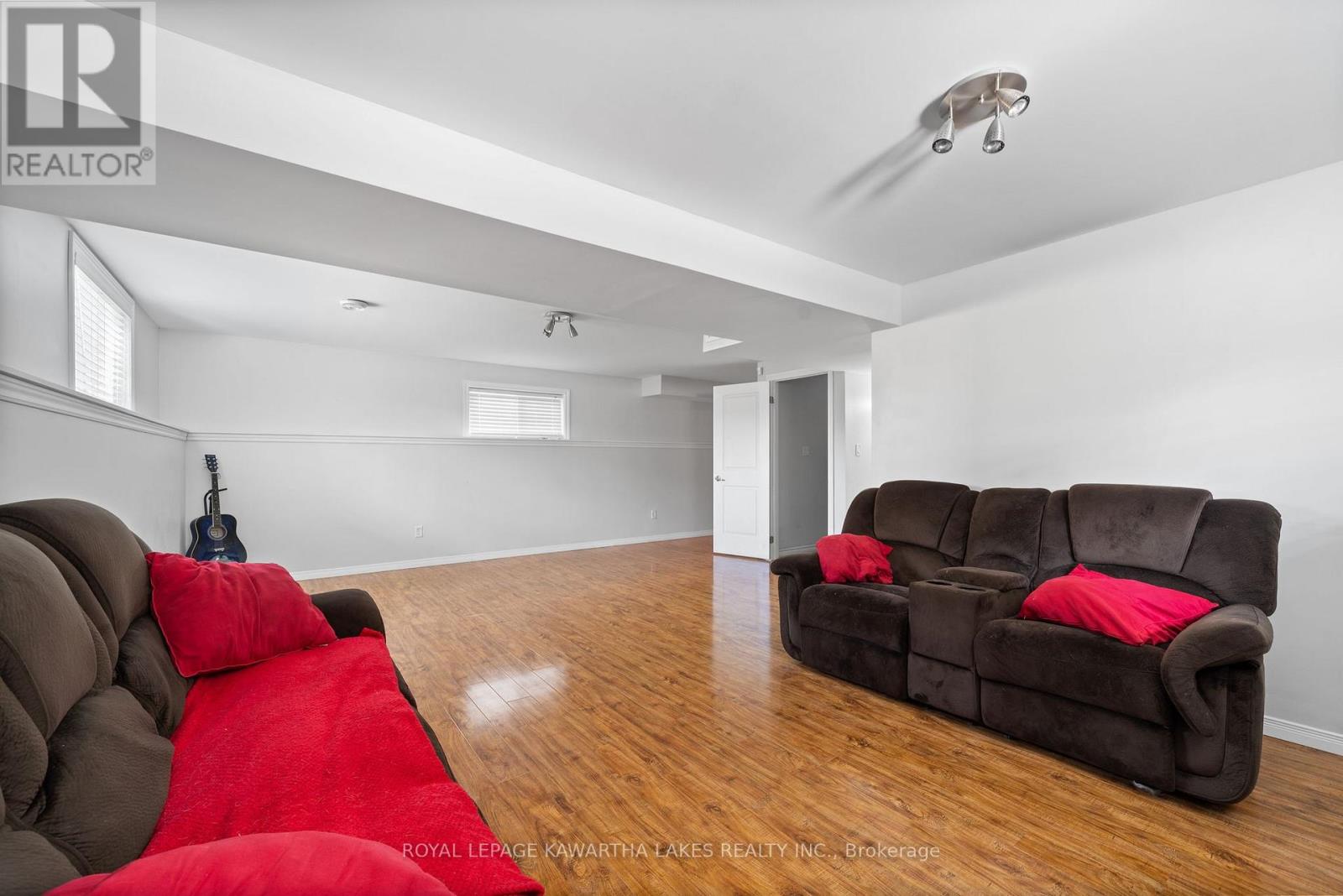 20 Lisbeth Crescent, Kawartha Lakes, Ontario  K9V 0C9 - Photo 23 - X12238923