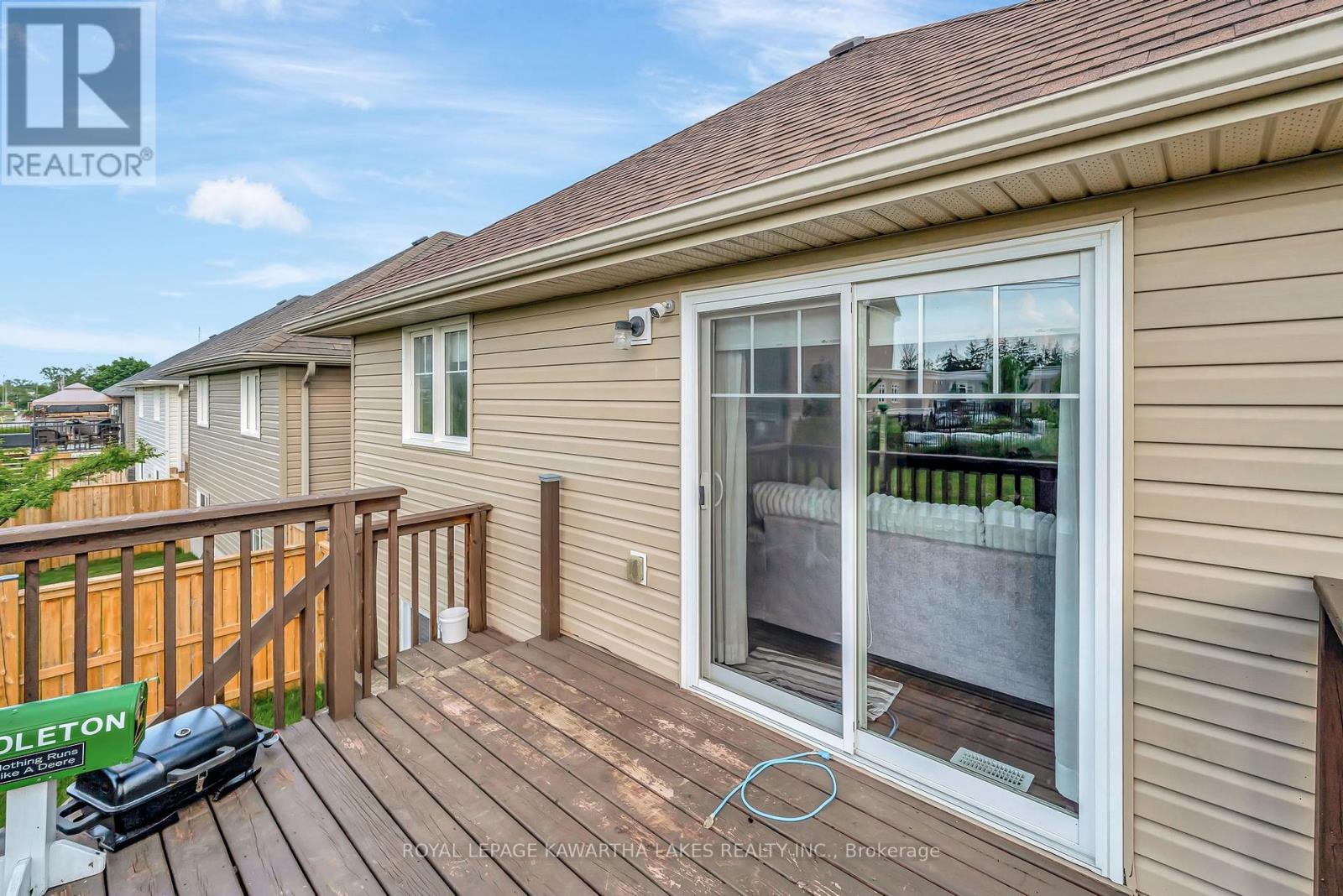 20 Lisbeth Crescent, Kawartha Lakes, Ontario  K9V 0C9 - Photo 27 - X12238923
