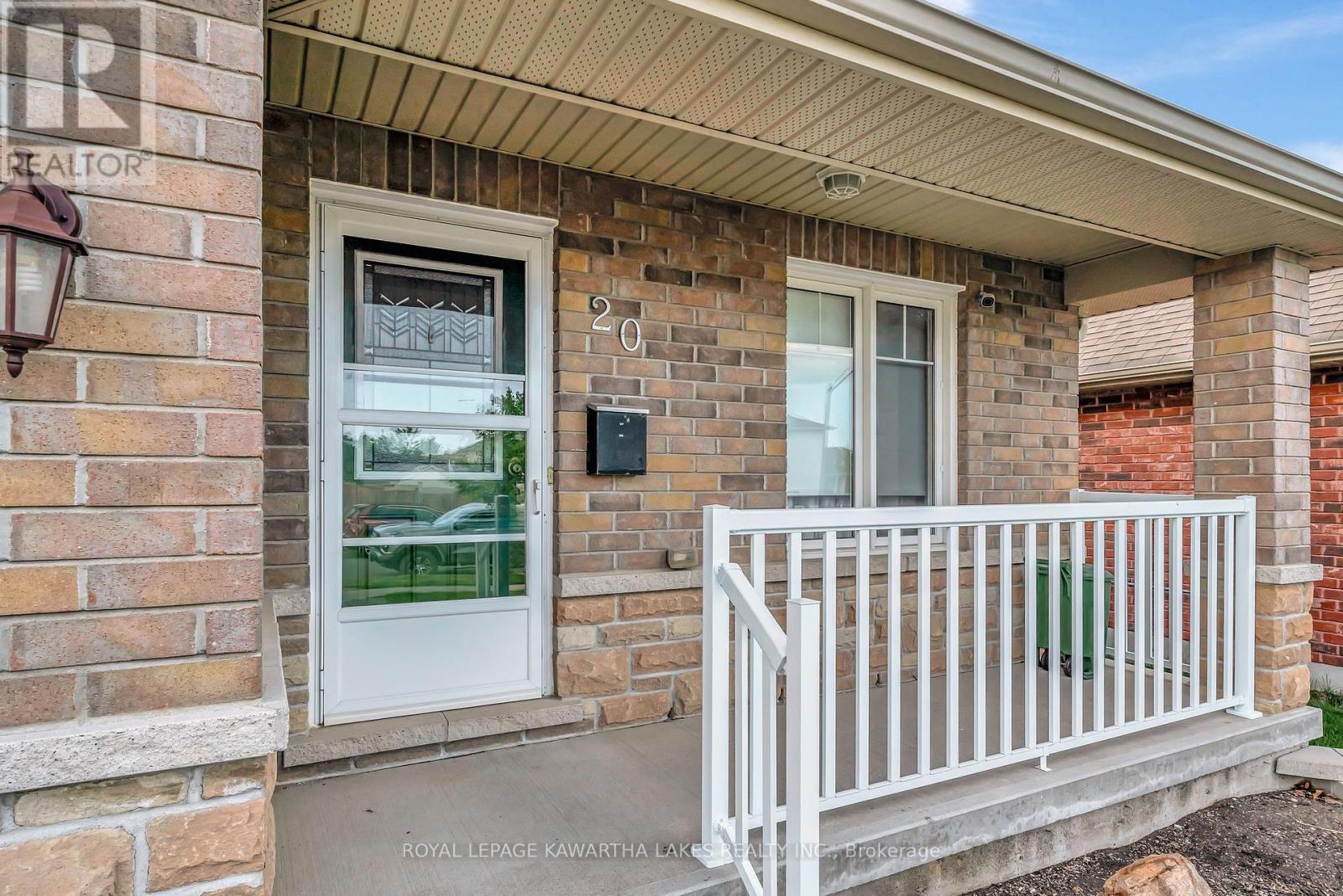 20 Lisbeth Crescent, Kawartha Lakes, Ontario  K9V 0C9 - Photo 4 - X12238923