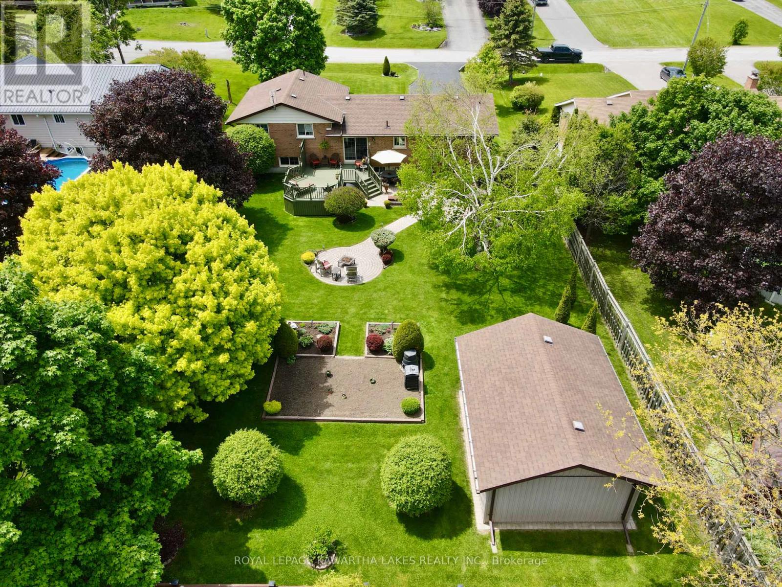 30 Grant Drive, Kawartha Lakes, Ontario  K0M 2M0 - Photo 1 - X12240707