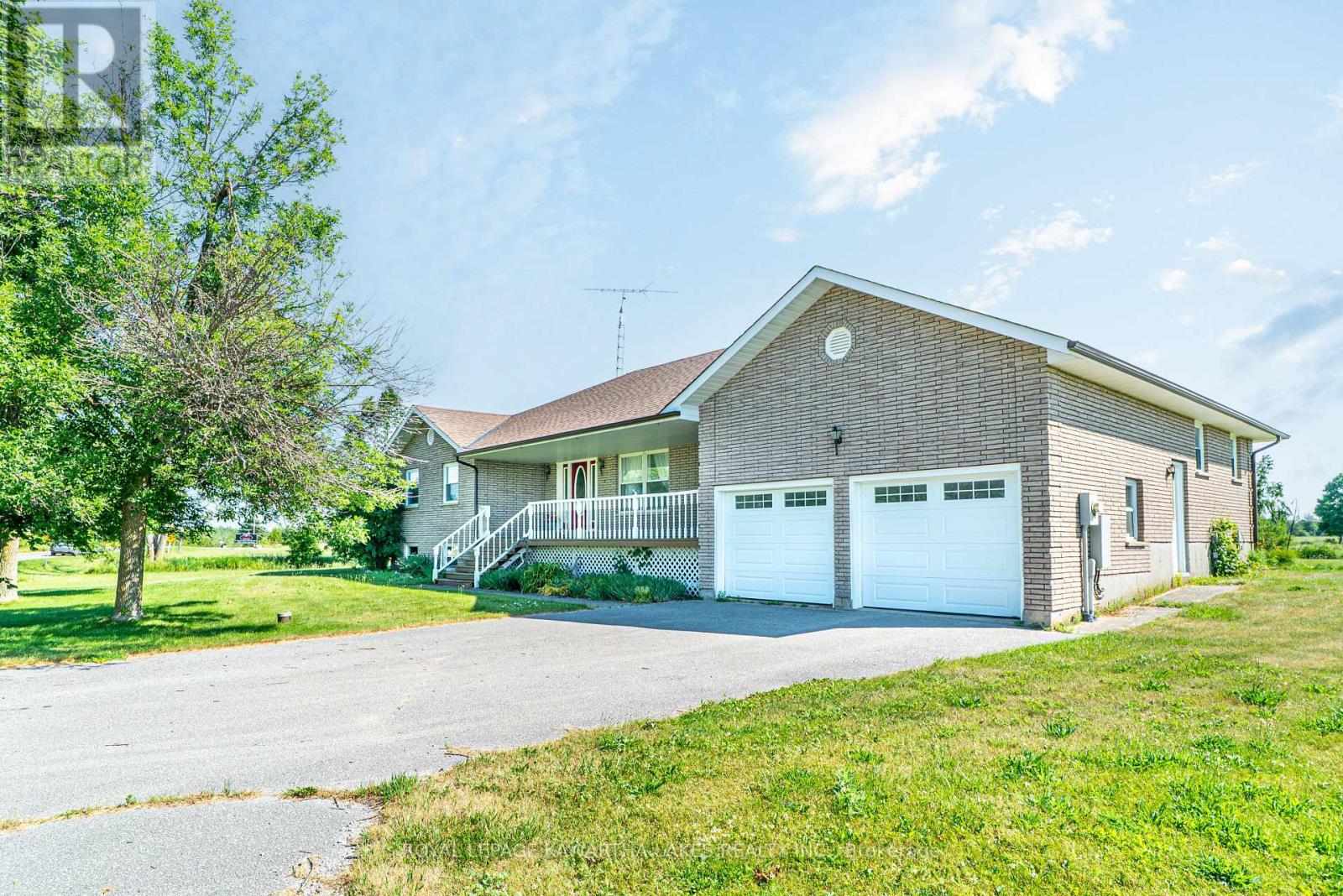 120 Mark Road, Kawartha Lakes, Ontario  K0M 2G0 - Photo 9 - X12246842