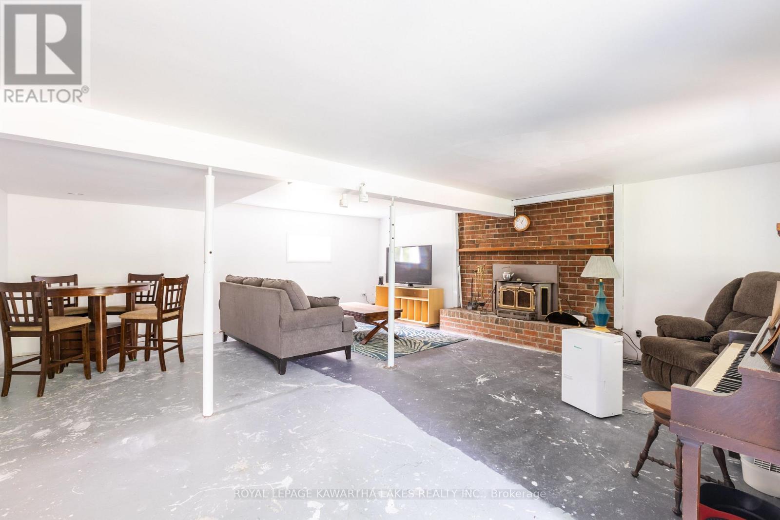94 Coldstream Road, Kawartha Lakes, Ontario  K0M 1N0 - Photo 24 - X12258301