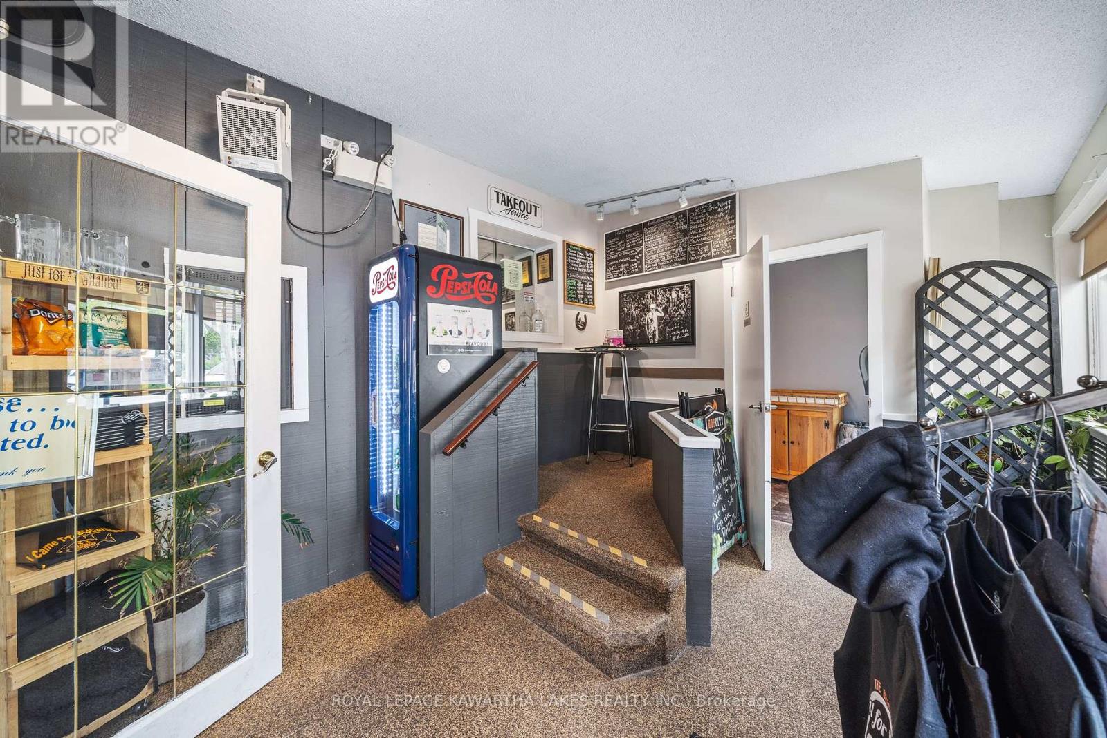 17 King Street E, Kawartha Lakes, Ontario  K0M 1A0 - Photo 9 - X12262242