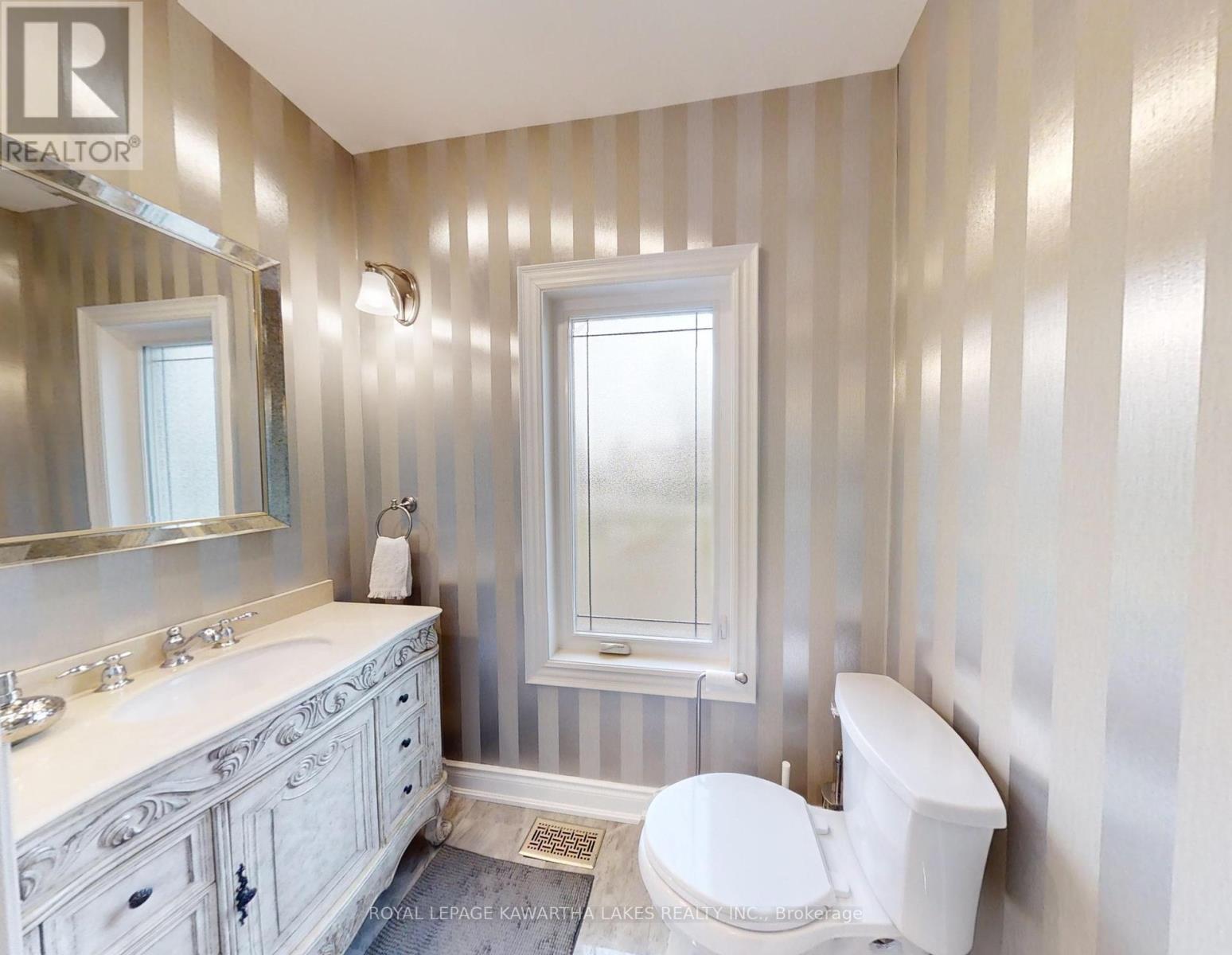 2501 Lakeshore Drive, Ramara, Ontario  L0K 1B0 - Photo 25 - S12278629