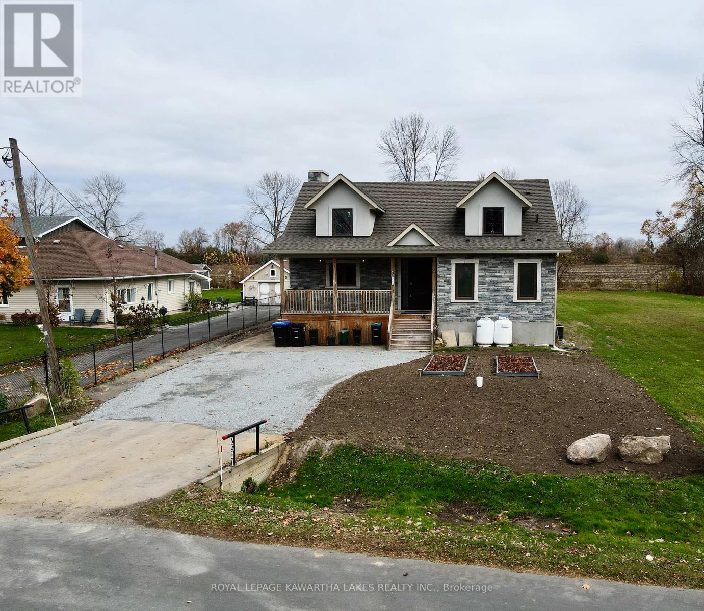 2501 Lakeshore Drive, Ramara, Ontario  L0K 1B0 - Photo 41 - S12278629