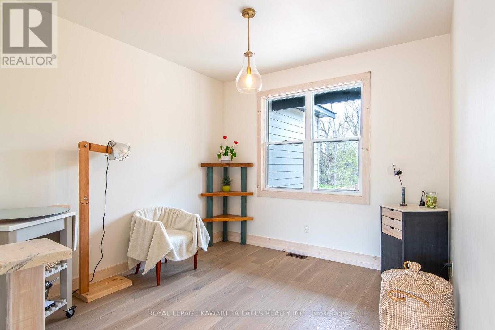 104 Moon Line Road N, Kawartha Lakes, Ontario  K0M 1A0 - Photo 16 - X12282266