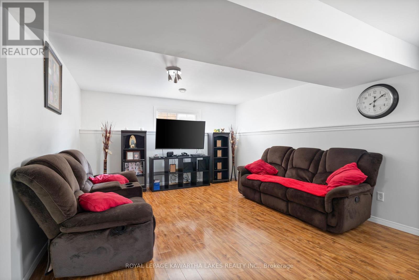 20 Lisbeth Crescent, Kawartha Lakes, Ontario  K9V 0C9 - Photo 23 - X12297290
