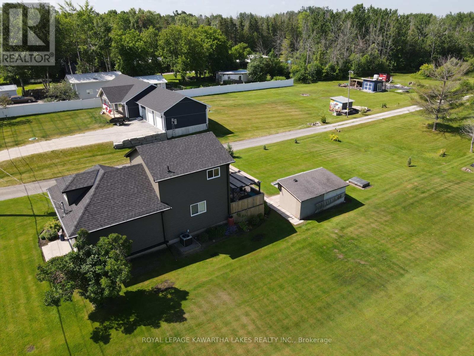 31410 Lake Ridge Road, Georgina, Ontario  L0E 1N0 - Photo 3 - N12299594