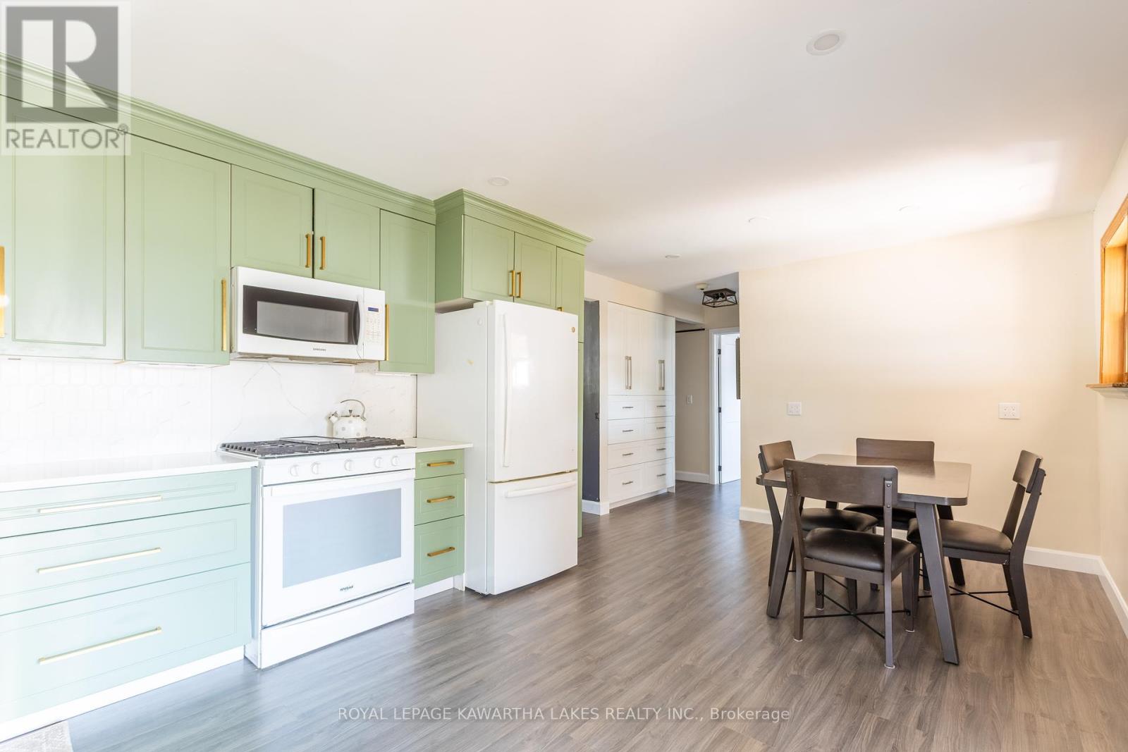 446 Dundas Street, Brock, Ontario  L0K 1A0 - Photo 4 - N12316568
