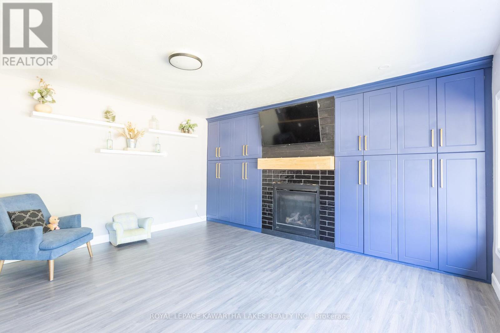 446 Dundas Street, Brock, Ontario  L0K 1A0 - Photo 6 - N12316568