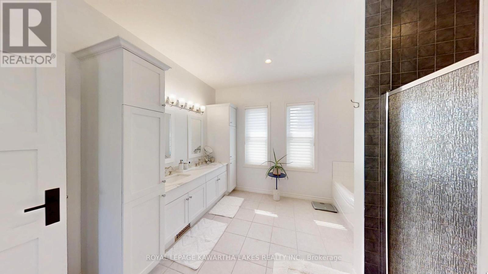 427 Linden Valley Road, Kawartha Lakes, Ontario  K0M 2T0 - Photo 17 - X12329738