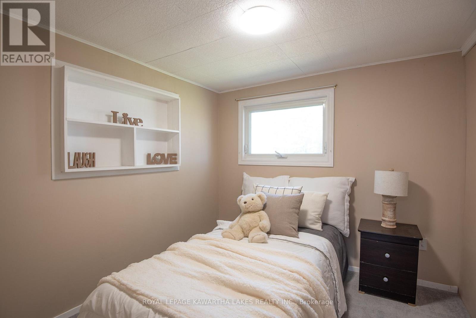 85 Thomas Drive, Kawartha Lakes, Ontario  K0M 1N0 - Photo 10 - X12333142