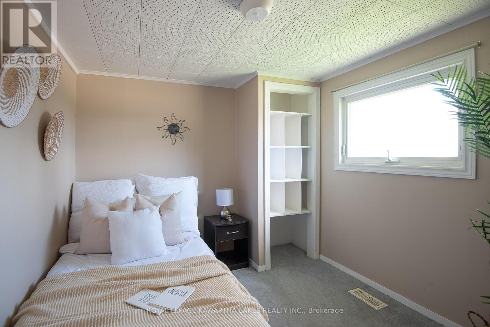 85 Thomas Drive, Kawartha Lakes, Ontario  K0M 1N0 - Photo 11 - X12333142