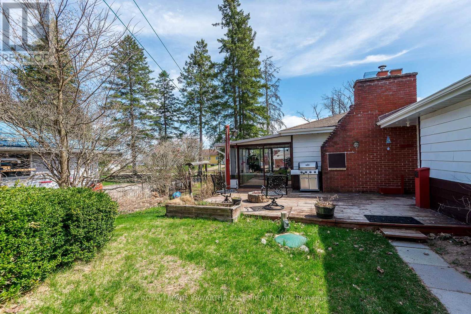 85 Thomas Drive, Kawartha Lakes, Ontario  K0M 1N0 - Photo 14 - X12333142
