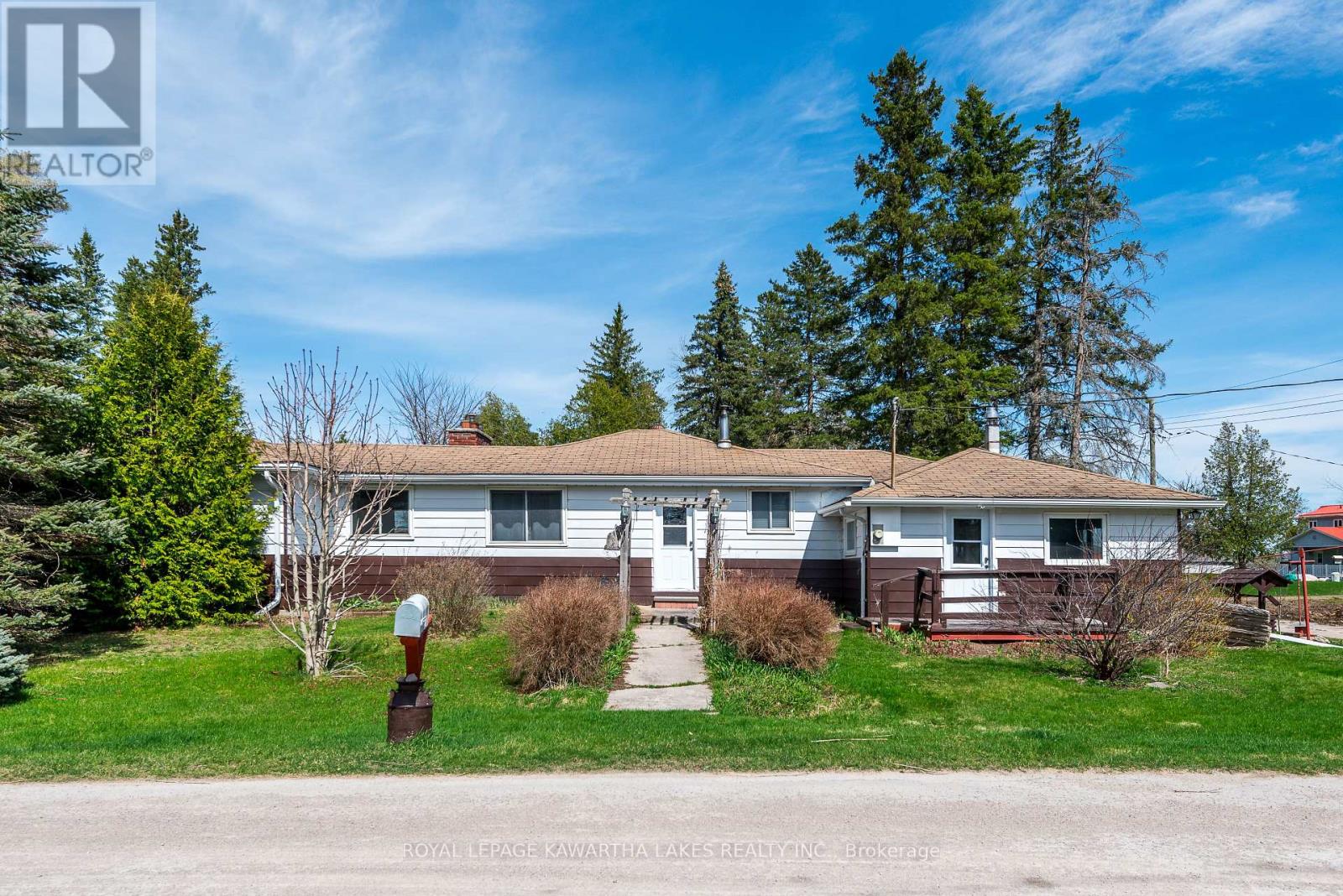 85 Thomas Drive, Kawartha Lakes, Ontario  K0M 1N0 - Photo 24 - X12333142