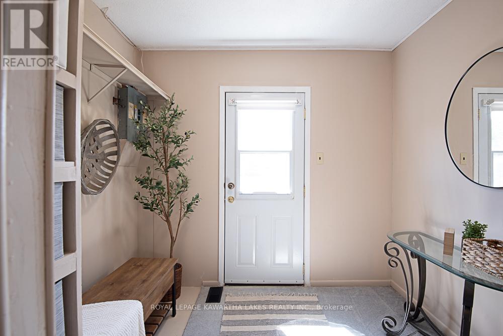 85 Thomas Drive, Kawartha Lakes, Ontario  K0M 1N0 - Photo 4 - X12333142