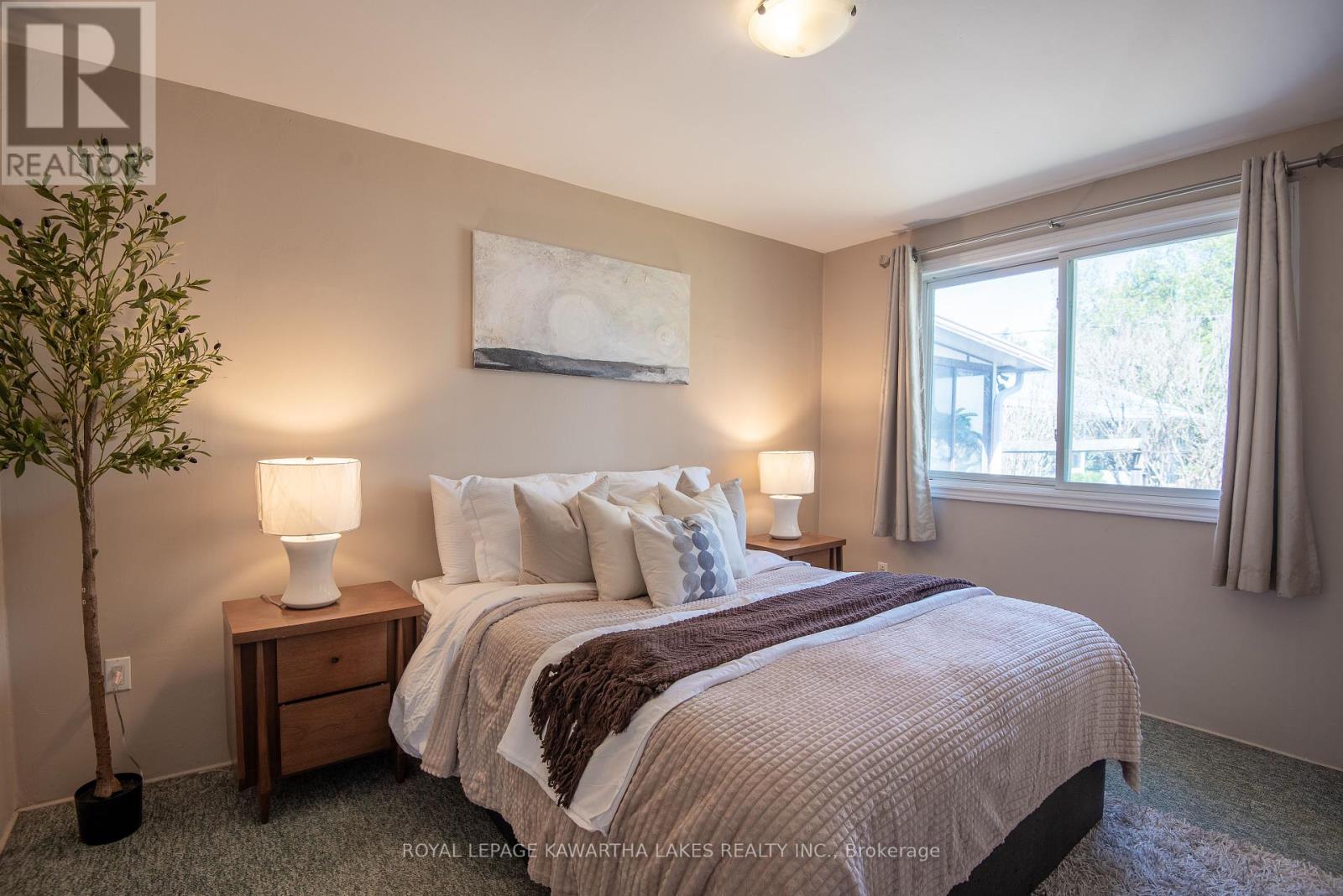 85 Thomas Drive, Kawartha Lakes, Ontario  K0M 1N0 - Photo 9 - X12333142