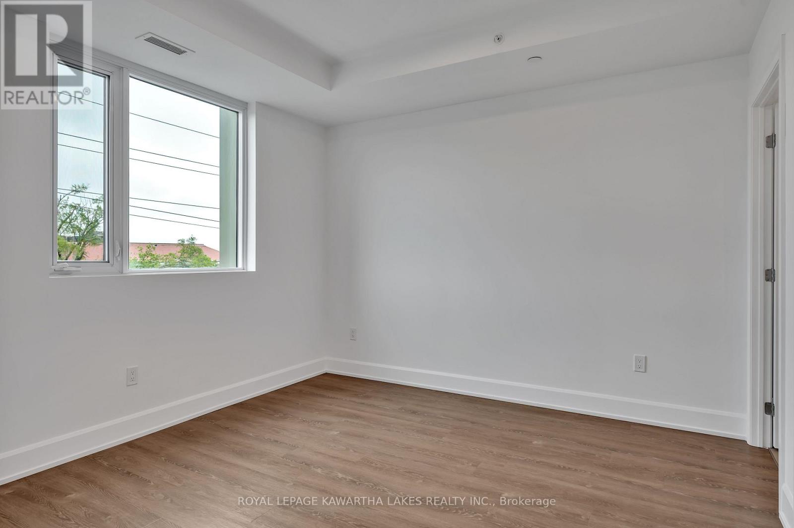 404 - 195 Hunter Street E, Peterborough East, Ontario  K9H 1G9 - Photo 15 - X12337737