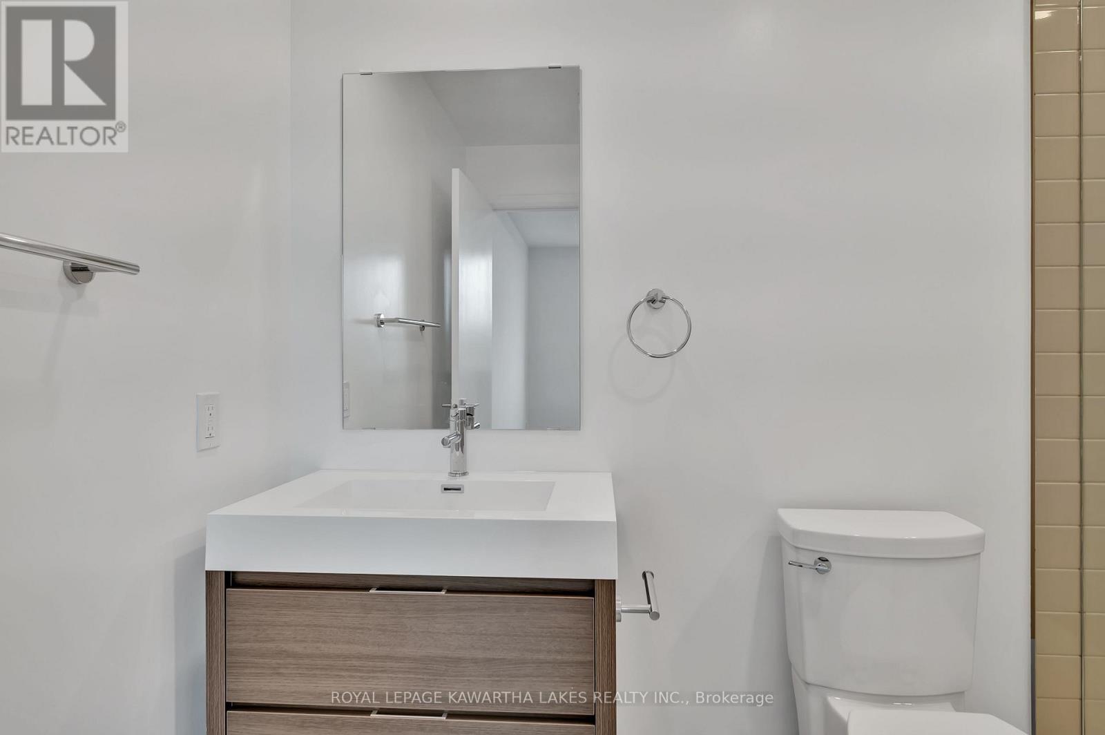 404 - 195 Hunter Street E, Peterborough East, Ontario  K9H 1G9 - Photo 17 - X12337737