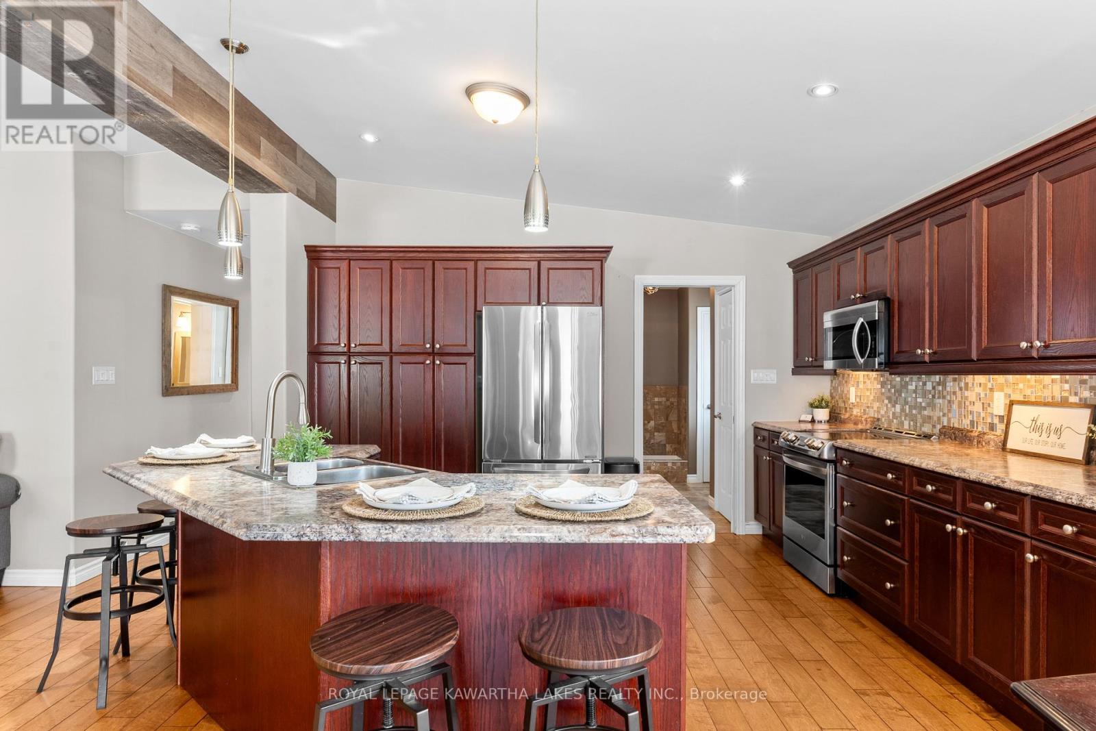 95 Lindsay Street, Kawartha Lakes, Ontario  K0M 1N0 - Photo 16 - X12344930
