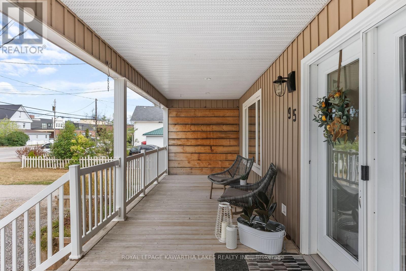 95 Lindsay Street, Kawartha Lakes, Ontario  K0M 1N0 - Photo 30 - X12344930