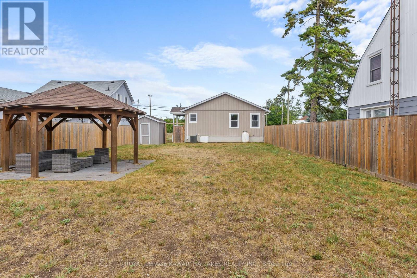 95 Lindsay Street, Kawartha Lakes, Ontario  K0M 1N0 - Photo 46 - X12344930